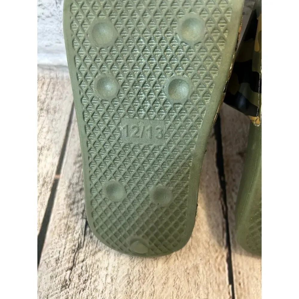 CAPELLI Unisex Child Camouflage Print Slide Sandals / Size: 12-13
